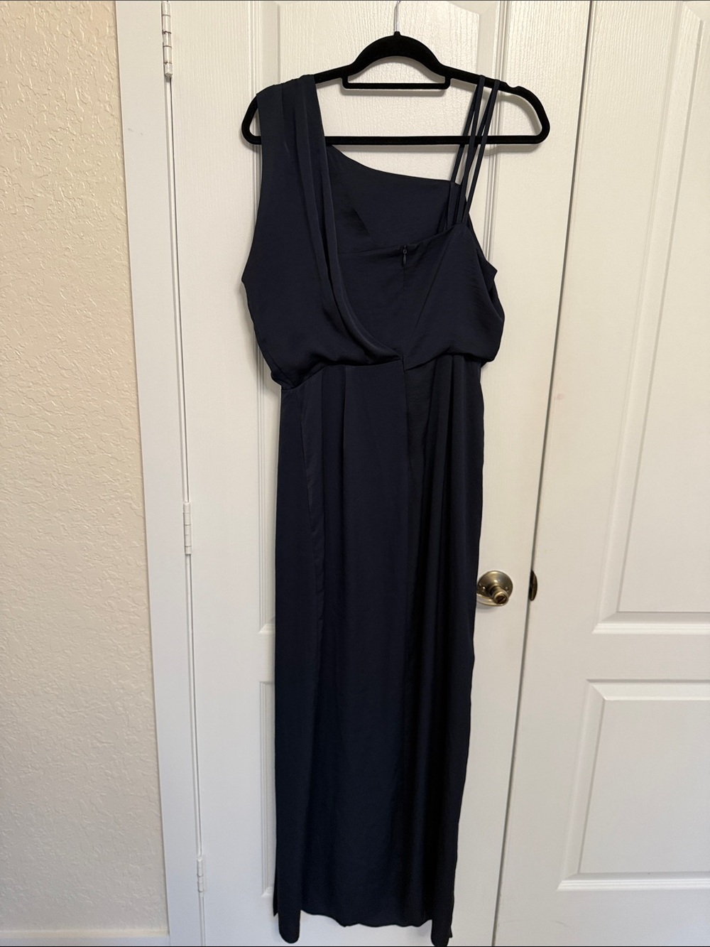 REISS OSTIA ONE SHOULDER SATIN MAXI DRESS, NAVY BLUE - Picture 8 of 11